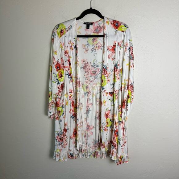 Torrid Ivory Floral Ruffle Hem Kimono 2X 16733888 16733884 - Picture 3 of 15